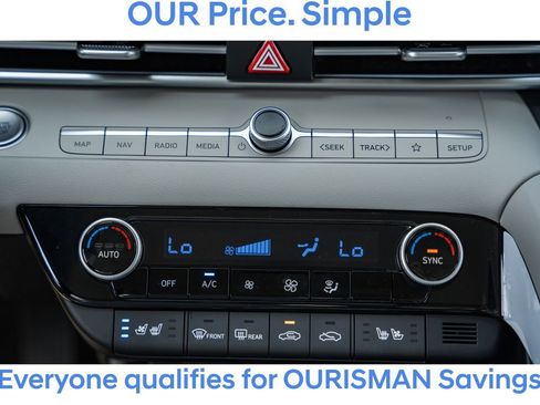 New 2025 Hyundai Elantra Limited image 20