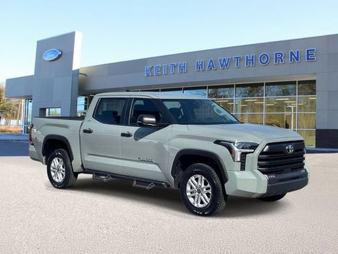 Used 2024 Toyota Tundra SR5 w/ SR5 Convenience Package AWD/4WD image 1