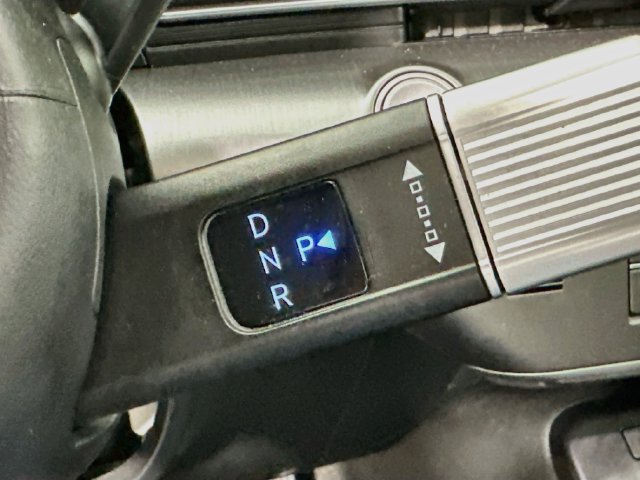Used 2024 Hyundai Kona Limited AWD/4WD image 22