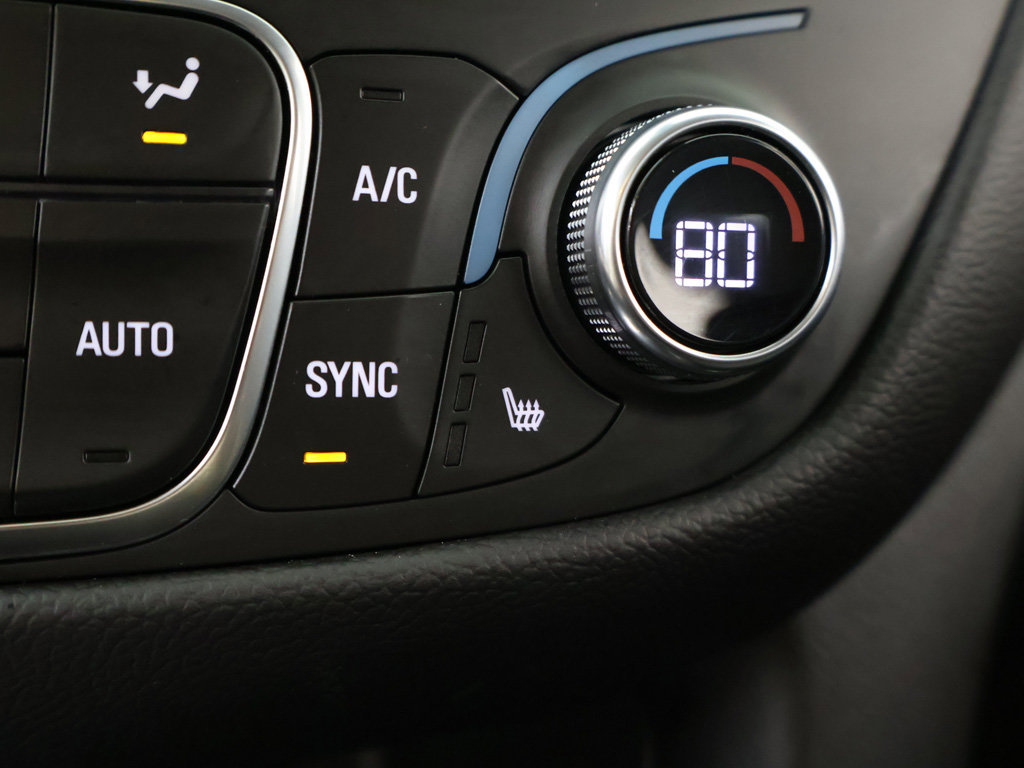 Used 2023 Chevrolet Equinox LT FWD image 48