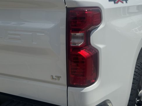 Used 2020 Chevrolet Silverado 1500 LT w/ Texas Edition AWD/4WD image 5