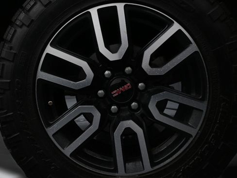 Used 2022 GMC Sierra 1500 AT4 w/ AT4 Premium Package AWD/4WD image 10