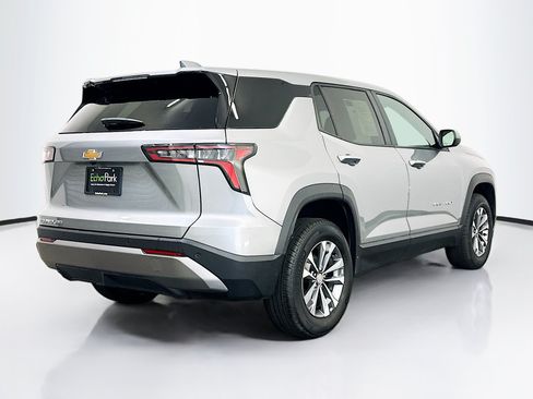 Used 2025 Chevrolet Equinox LT AWD/4WD image 9
