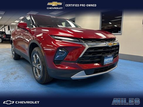 Certified 2025 Chevrolet Blazer LT image 1