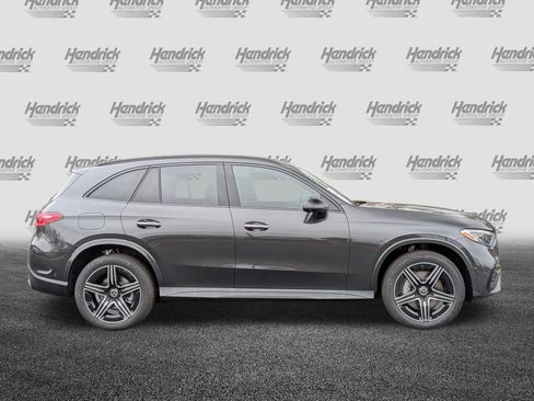 Used 2026 Mercedes-Benz GLC 300 4MATIC image 11