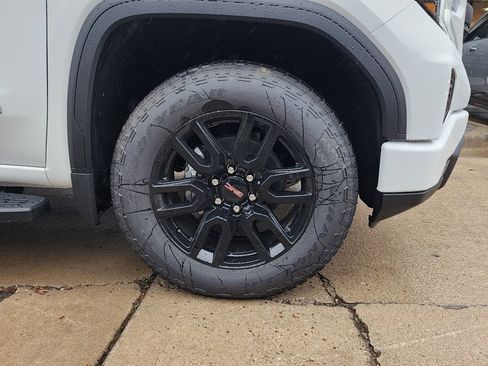 New 2026 GMC Sierra 1500 Elevation w/ LPO, Elevation Black Package image 49