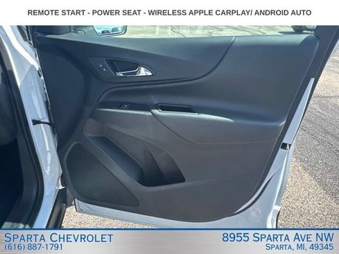 Used 2024 Chevrolet Equinox LT FWD image 27