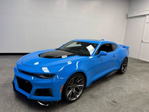 Used 2023 Chevrolet Camaro ZL1 RWD image 1