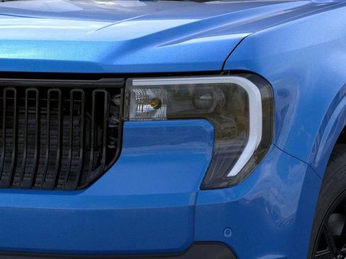 New 2026 Ford Maverick Lobo AWD/4WD image 19