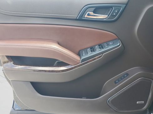 Used 2018 Chevrolet Tahoe Premier RWD image 20