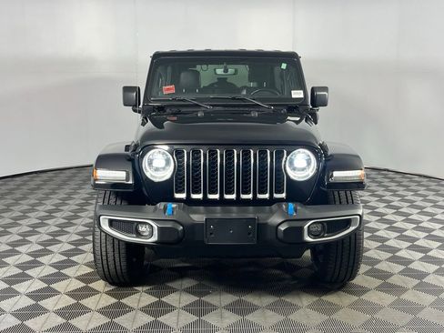 Used 2023 Jeep Wrangler Unlimited Sahara w/ Cold Weather Group image 6