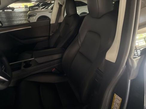 Used 2023 Tesla Model Y Long Range AWD/4WD image 7