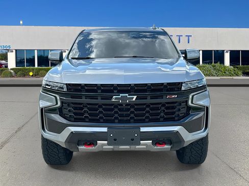 Used 2023 Chevrolet Tahoe Z71 w/ Luxury Package AWD/4WD image 2