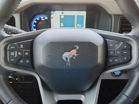 Used 2024 Ford Bronco Wildtrak AWD/4WD image 12