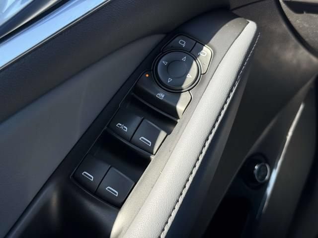 Used 2023 Buick Enclave Essence w/ Trailering Package, 5000 lbs. FWD image 19