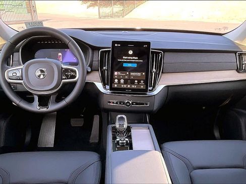 New 2026 Volvo XC90 T8 Plus w/ Protection Package image 7