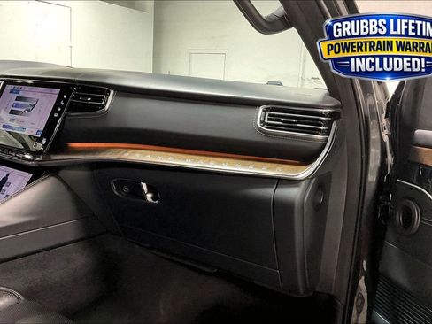 Used 2022 Jeep Grand Wagoneer Series II AWD/4WD image 19