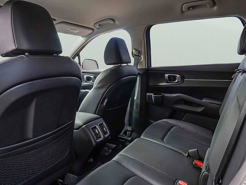 Certified 2026 Kia Sorento S FWD image 22