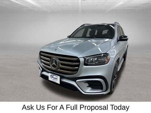 Used 2025 Mercedes-Benz GLS 450 4MATIC image 5