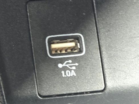 Used 2019 Honda HR-V LX image 7