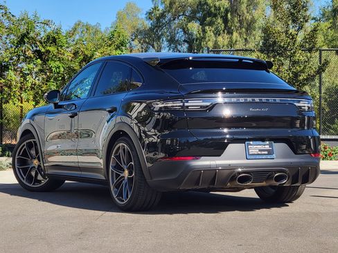 Certified 2023 Porsche Cayenne Turbo GT image 3