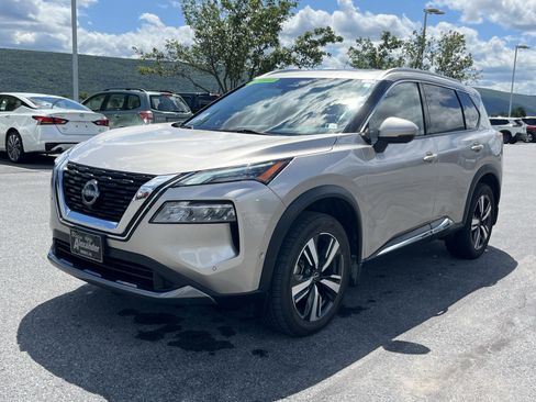 Used 2023 Nissan Rogue SL w/ SL Premium Package AWD/4WD image 11