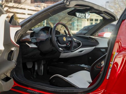 Used 2025 Ferrari SF90 Spider image 70