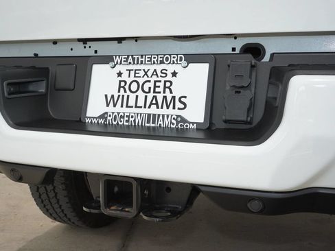Used 2025 RAM 2500 Laramie w/ Sport Appearance Package AWD/4WD image 38
