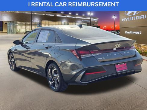 Certified 2025 Hyundai Elantra Sport FWD image 12