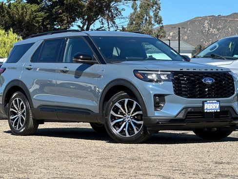 New 2025 Ford Explorer ST-Line image 1