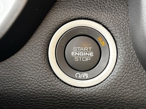 Used 2022 RAM 1500 Laramie w/ Sport Appearance Package image 23