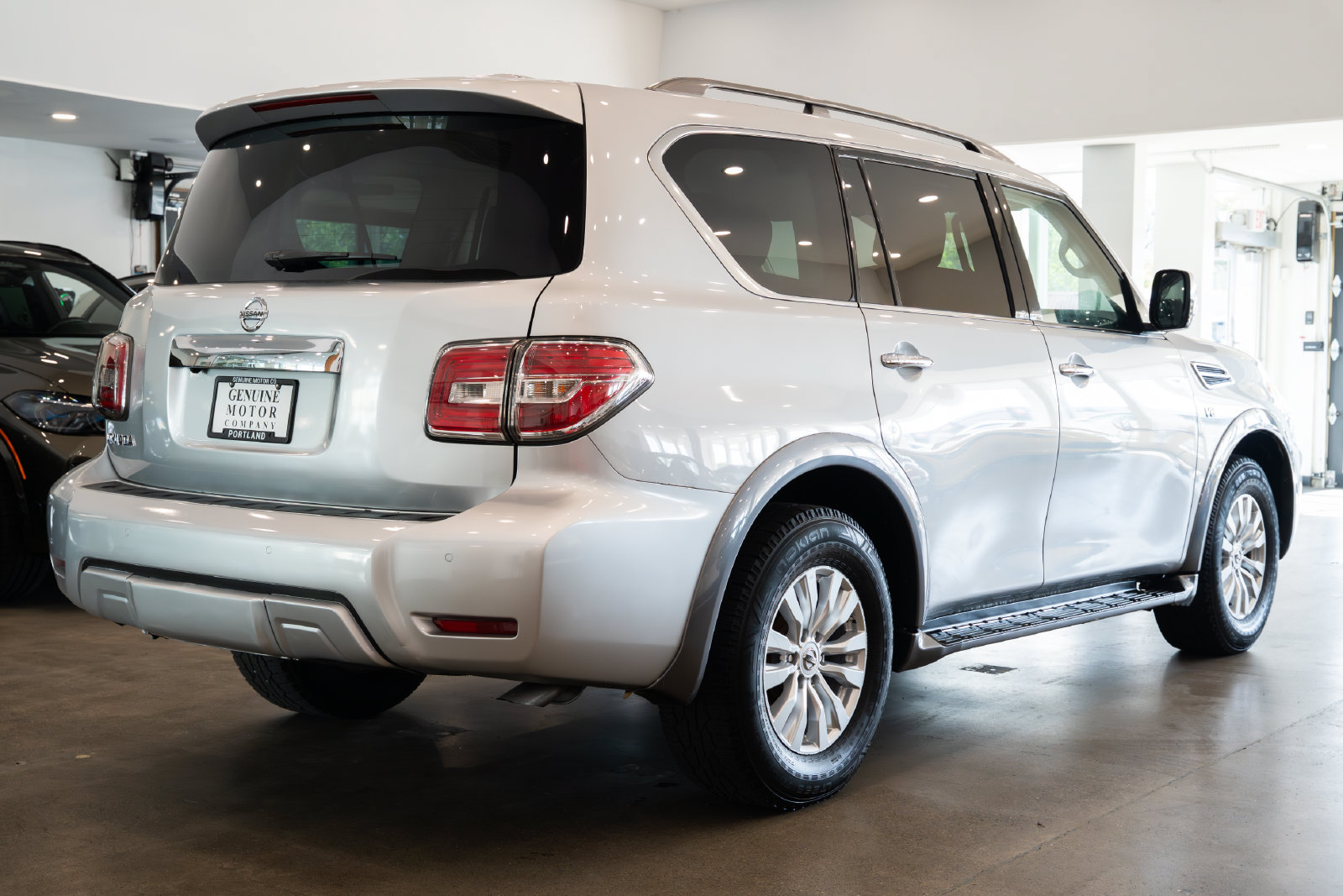 Used 2018 Nissan Armada SV w/ Driver Package RWD image 4