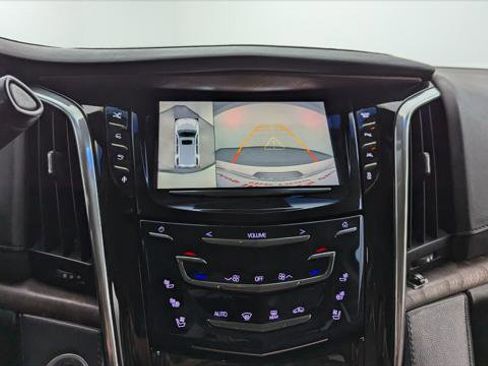 Used 2016 Cadillac Escalade ESV Premium image 29