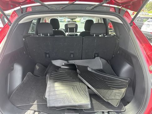 Certified 2022 Ford Escape SE w/ SE Sport Appearance Package FWD image 19