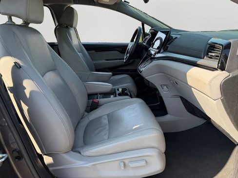 Used 2019 Honda Odyssey Elite image 8