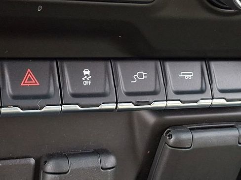 Used 2021 Chevrolet Silverado 1500 Custom w/ LPO, Dark Essentials Package image 25