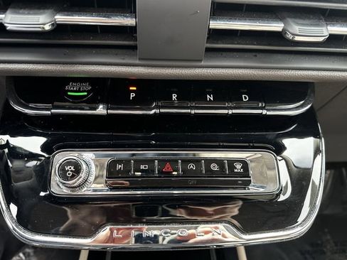Certified 2024 Lincoln Corsair AWD w/ Equipment Group 101A image 23
