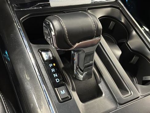 Used 2022 Ford F150 Lariat w/ Equipment Group 502A High image 19