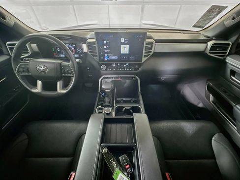 Used 2025 Toyota Tundra Limited AWD/4WD image 27