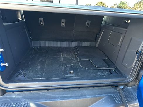 Used 2023 Ford Bronco Black Diamond image 13