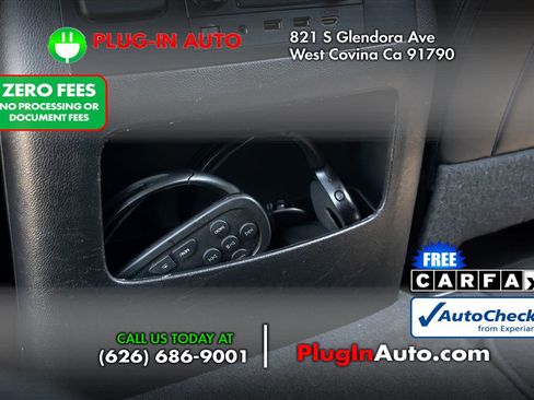 Used 2020 GMC Yukon Denali w/ Denali Premium Package AWD/4WD image 12