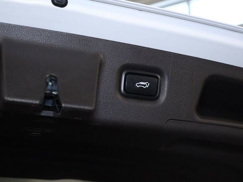 Used 2020 Hyundai Santa Fe Limited AWD/4WD image 19