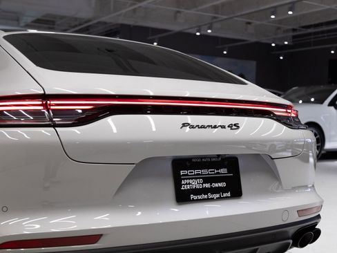 Certified 2023 Porsche Panamera 4S AWD/4WD image 33