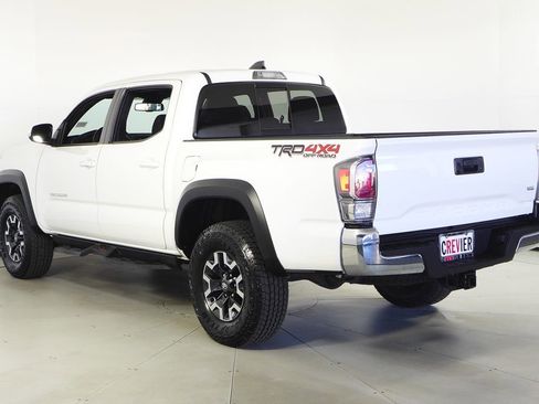 Used 2022 Toyota Tacoma TRD Off-Road image 9