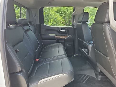 Used 2021 Chevrolet Silverado 1500 LT Trail Boss w/ LT Trail Boss Premium Package AWD/4WD image 17