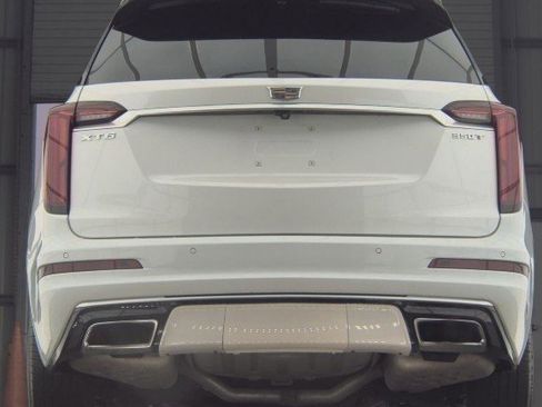 Certified 2024 Cadillac XT6 Luxury w/ LPO, Floor Liner Package image 3