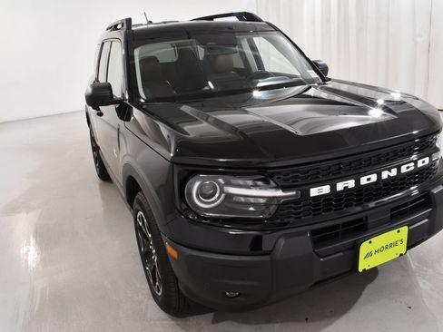 Used 2025 Ford Bronco Sport Outer Banks w/ Outer Banks Tech Package+ AWD/4WD image 4
