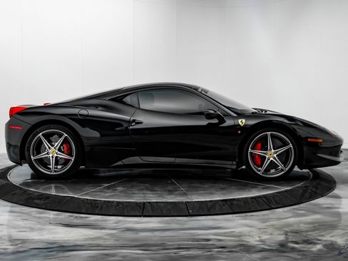 Used 2012 Ferrari 458 Italia Coupe image 18