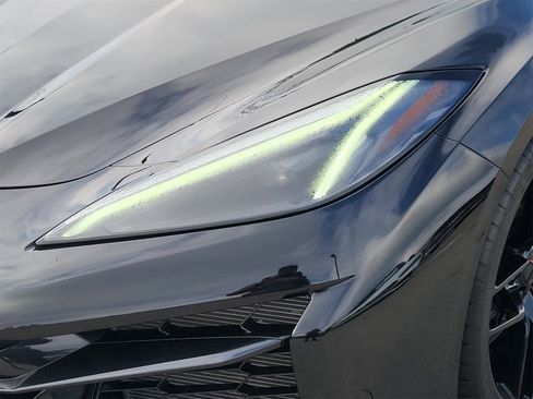 Used 2025 Chevrolet Corvette Z06 image 11