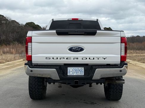 Used 2017 Ford F250 Lariat w/ Lariat Ultimate Package image 5